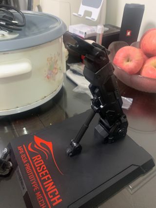 [可动成品] 玩烂入系列,永珍1/72朱雀(红色角马)