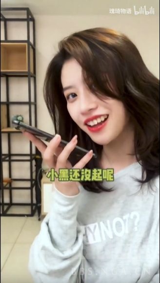 水一下看完杨小黑的初恋的千层套路虽然知道是演的还是忍不住想