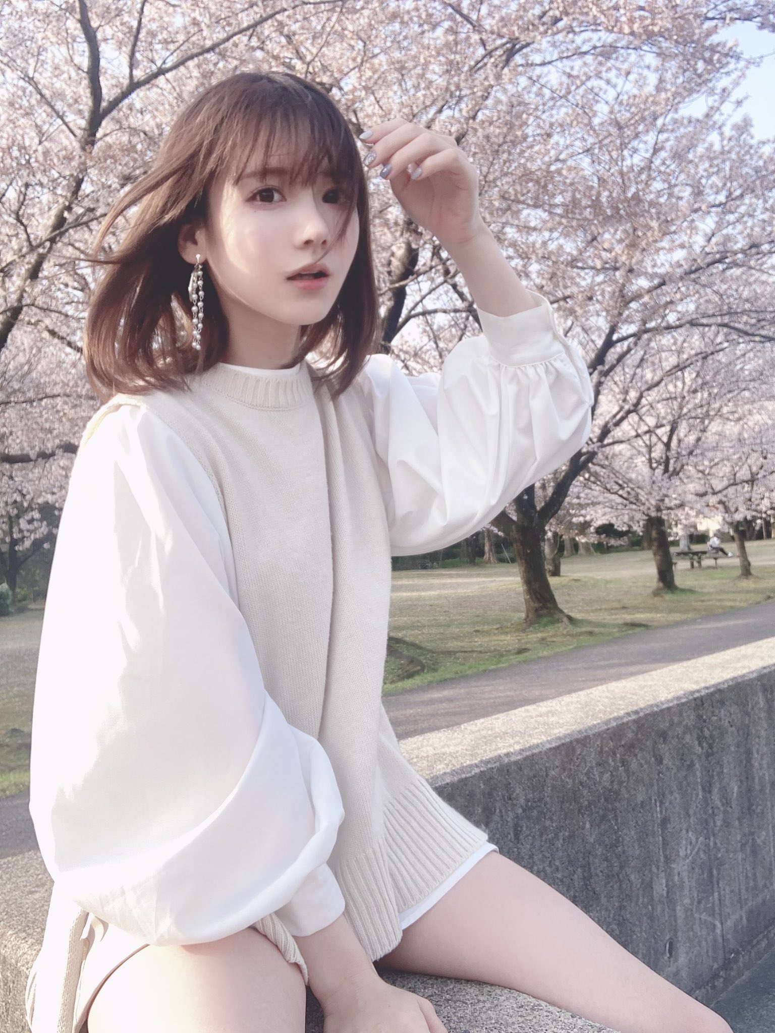 短发樱花妹实在是太可爱啦