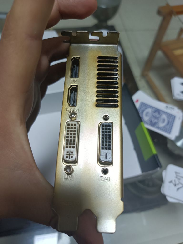 出一个咸鱼收的伊拉克成色蓝宝石78502g300到付