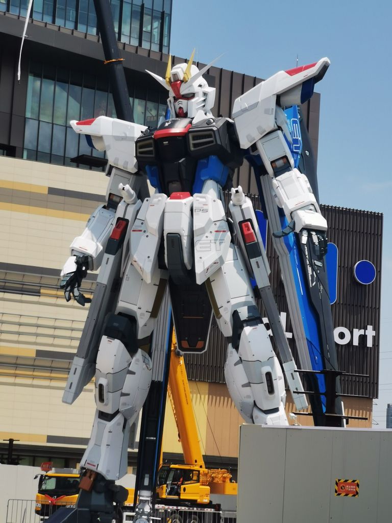 11自由高达实物大高达落成扎沪特成立