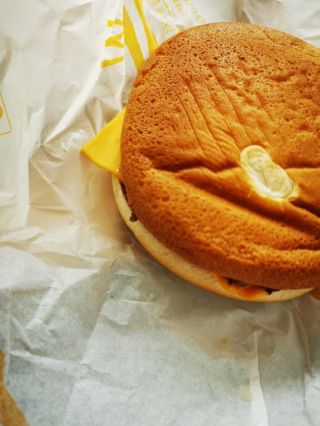 两面包夹芝士氵