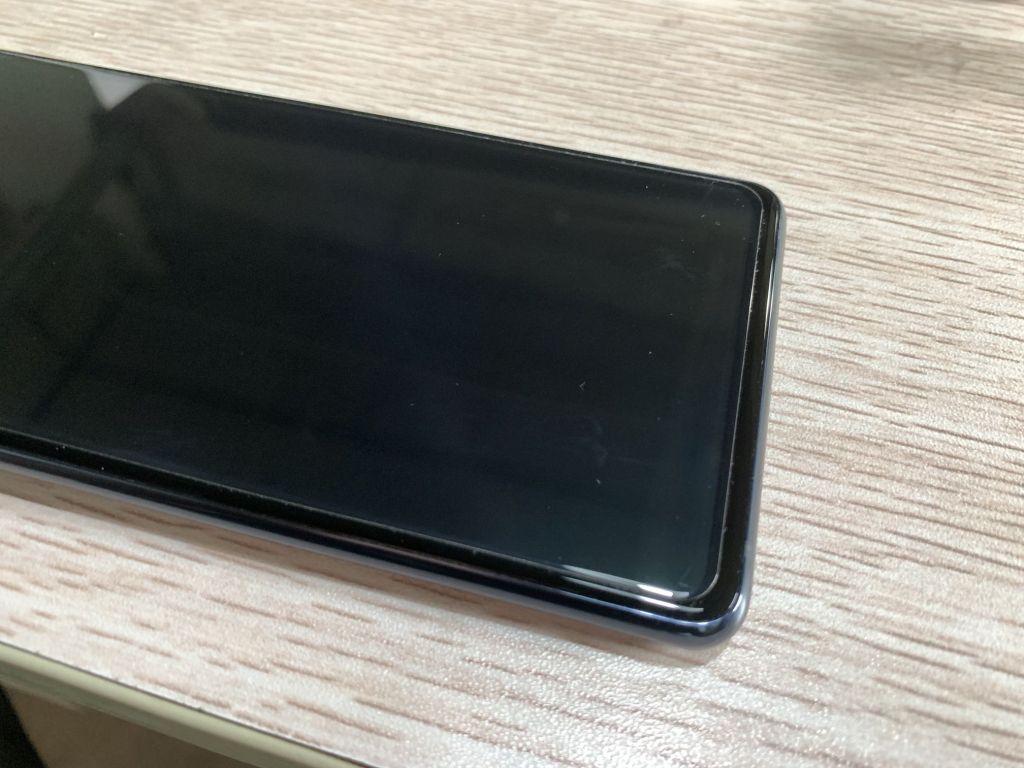 被鸽了重新上架出一台三星s20fe256g浮氧蓝