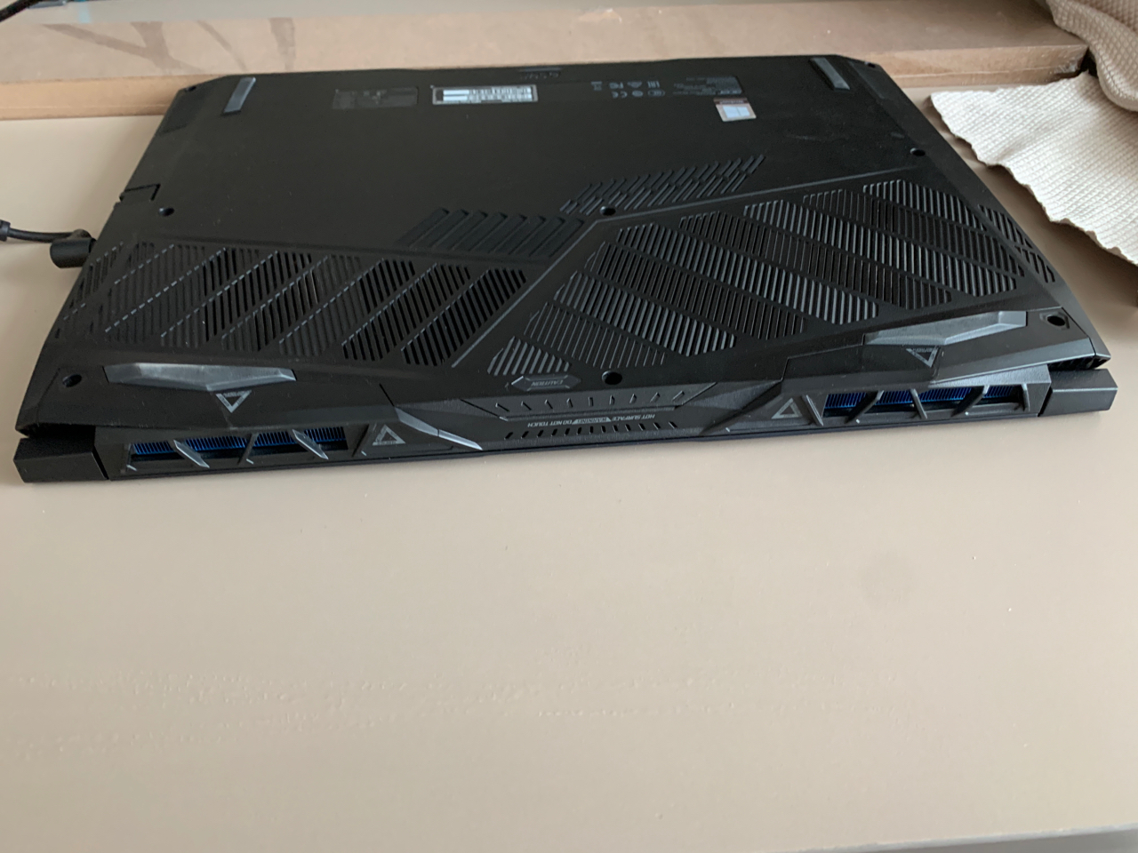 出战斧300笔记本97502060