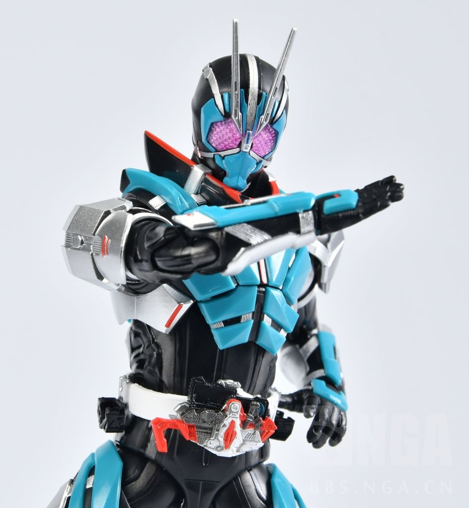 可动成品万代shf假面骑士一型落岩蝗虫形态