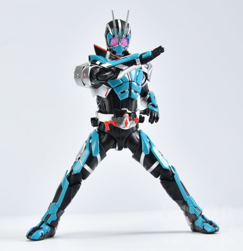 可动成品万代shf假面骑士一型落岩蝗虫形态