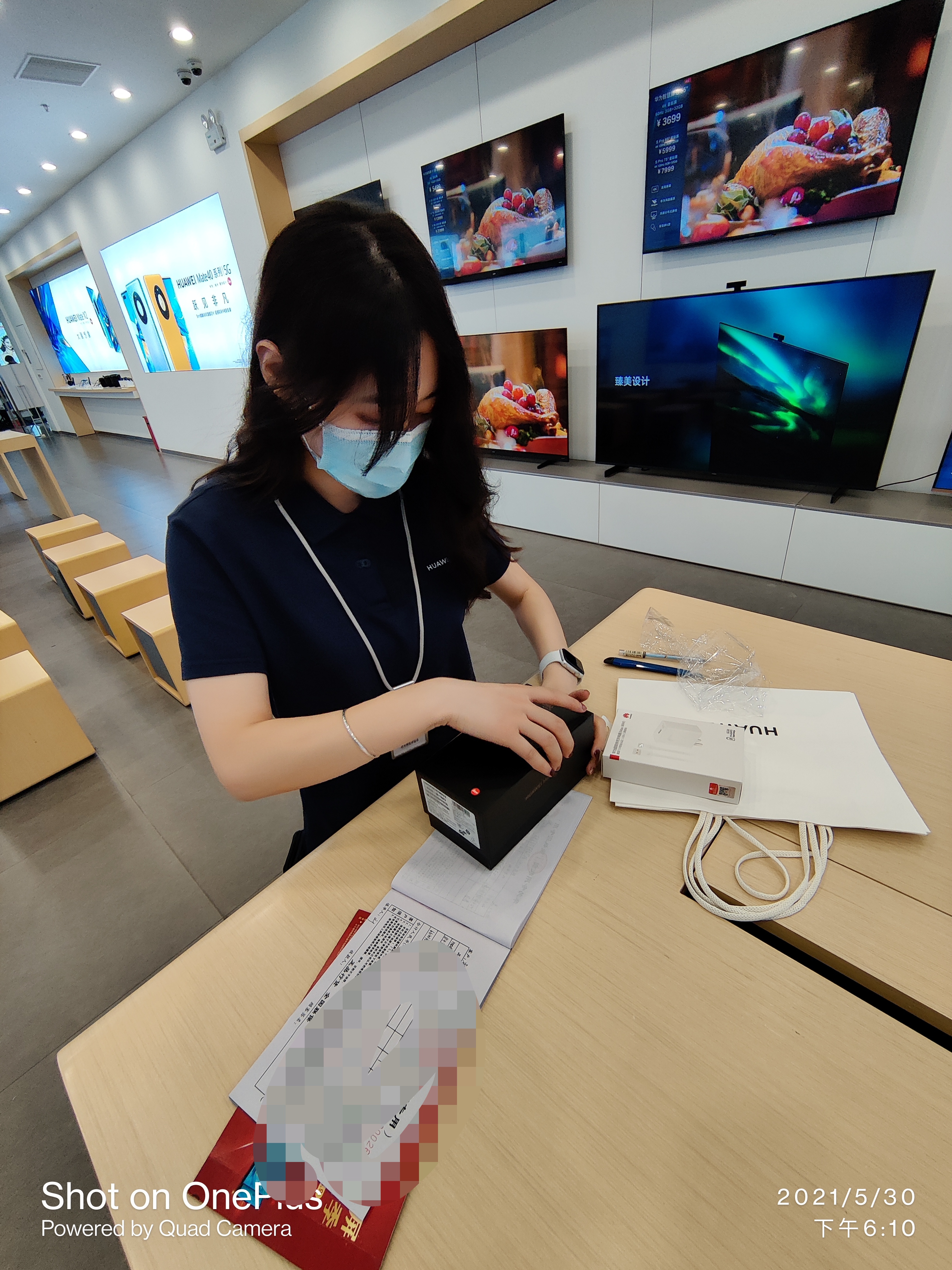 我们这华为直营店的小姐姐一个比一个赞