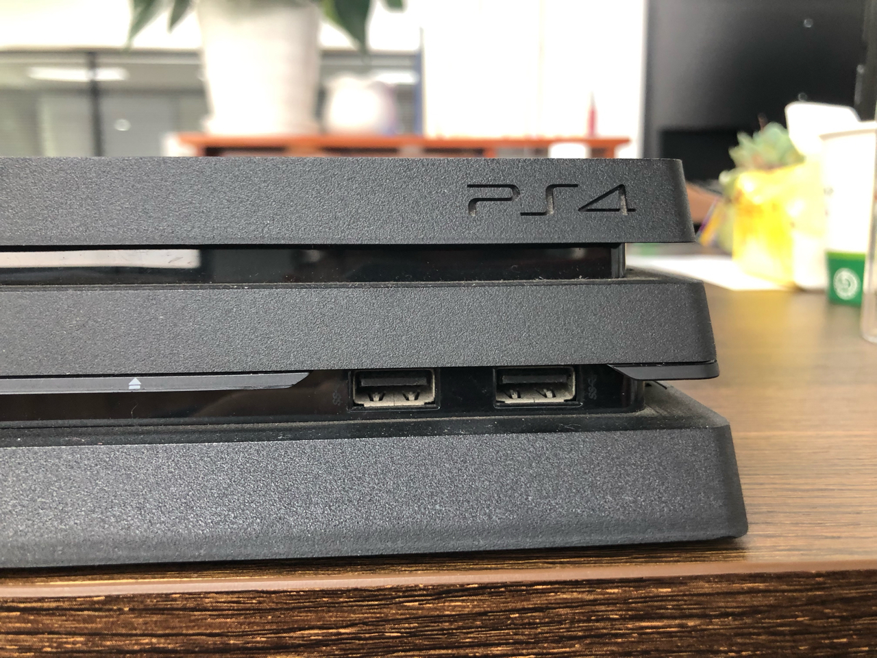 出一台ps4pro