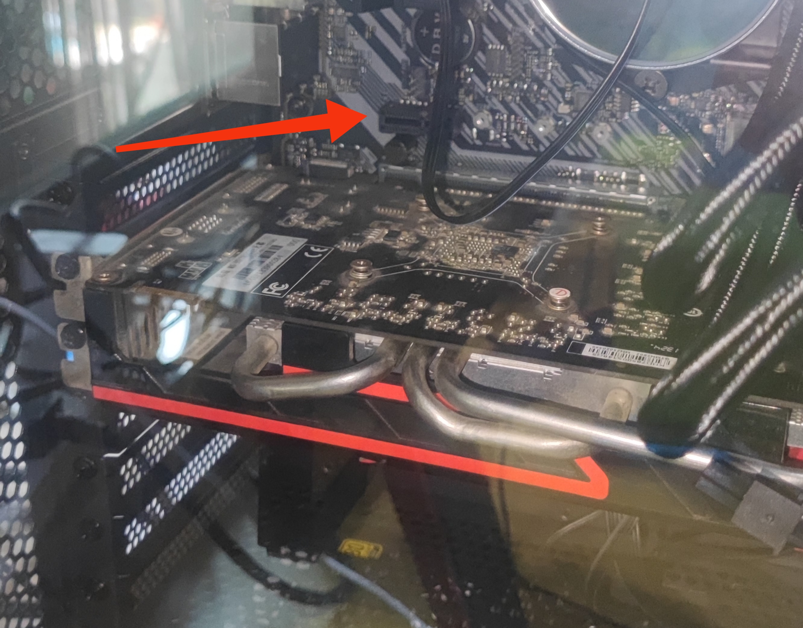 为什么都在传b550m重炮手显卡槽是第二个啊,明明第一个才是pcie4.