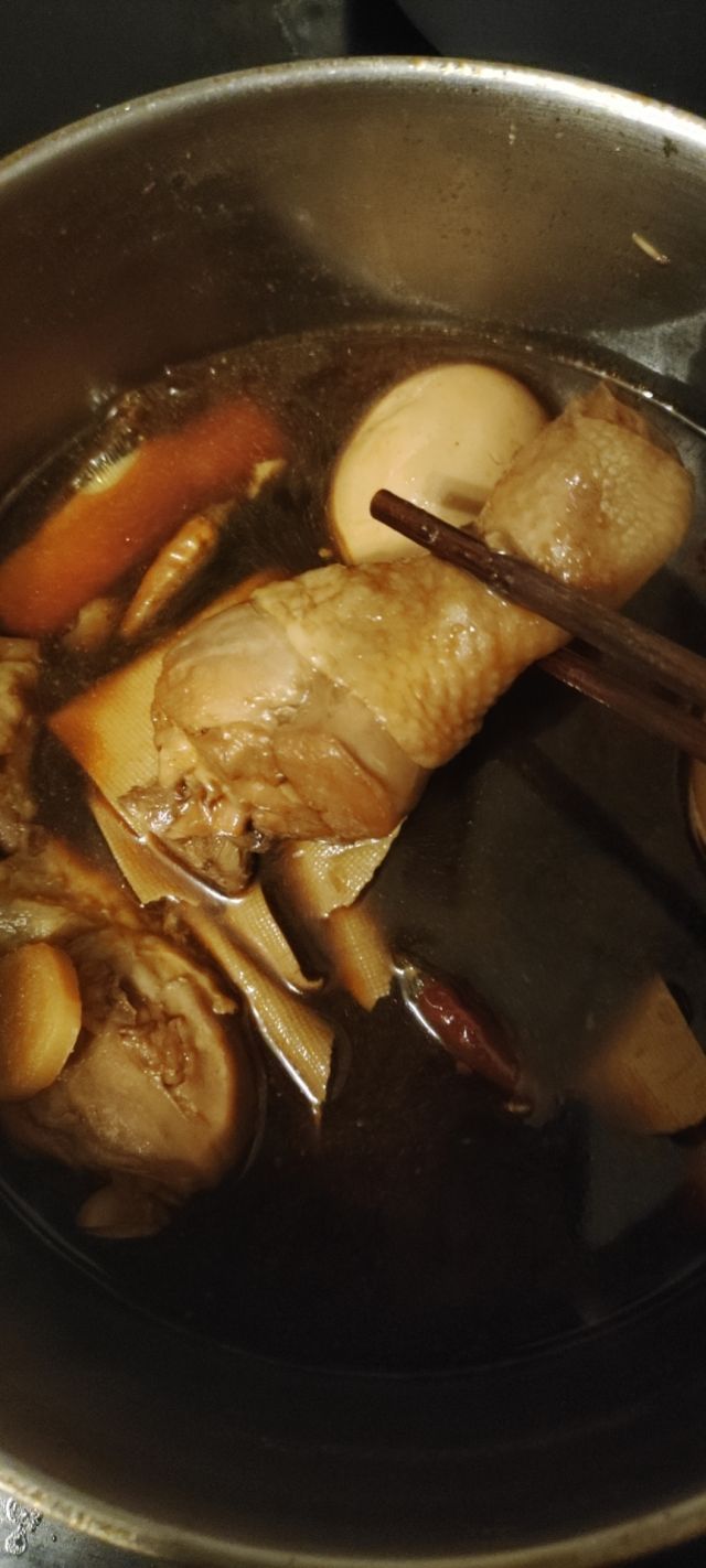 昨天卤了鸡腿的卤汤今天想卤新的鸡腿,请问一下怎么