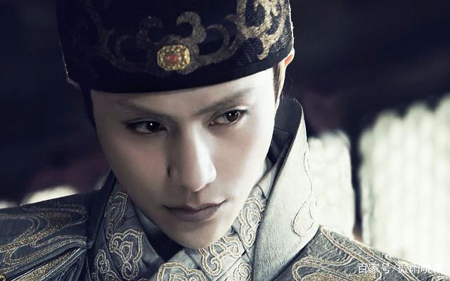 你问我狗熊算什么东西现在我就告诉你