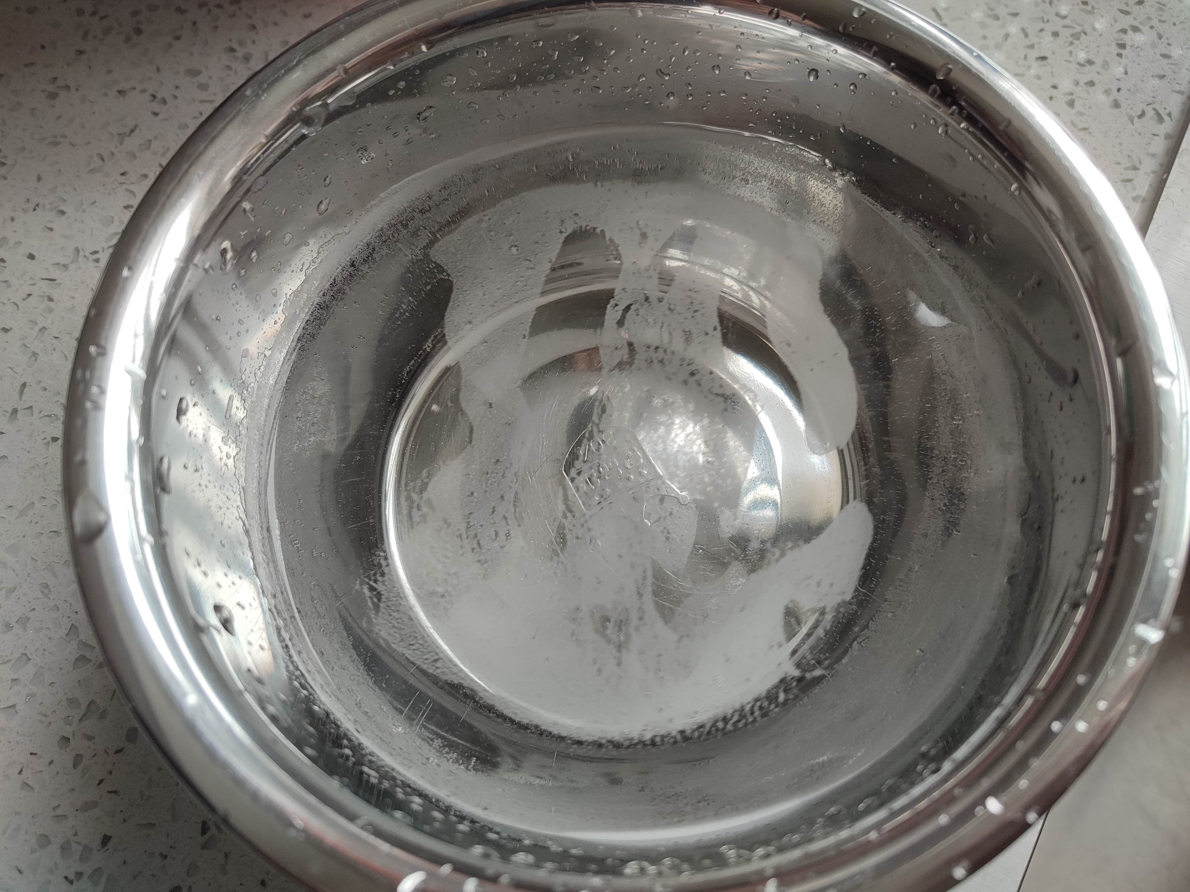 ro滤膜净水器,制水出来的水有"浮沫",是怎么回事啊?