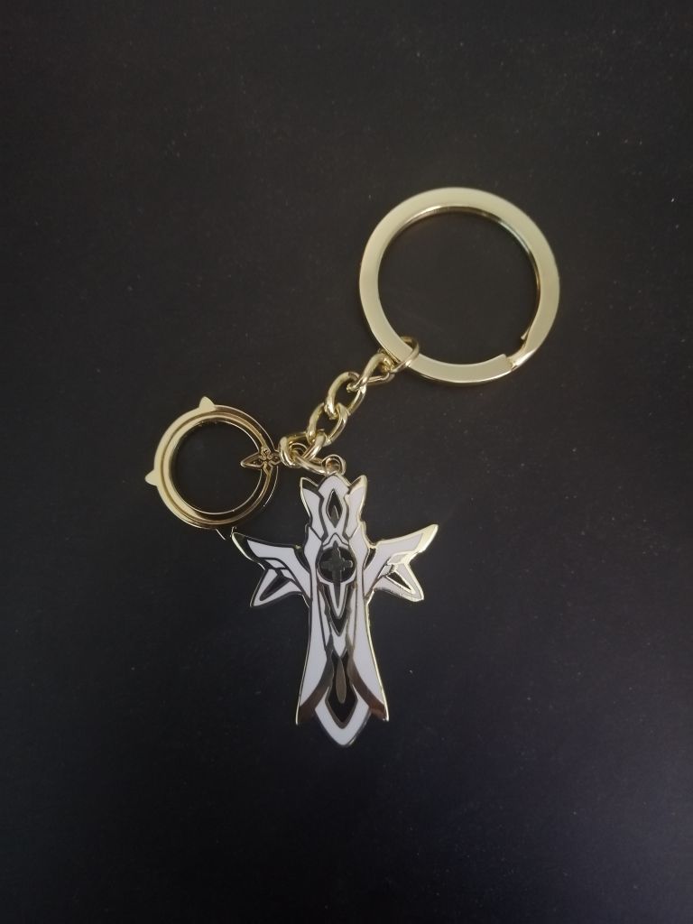 吼姆礼盒到了,是武器挂件!