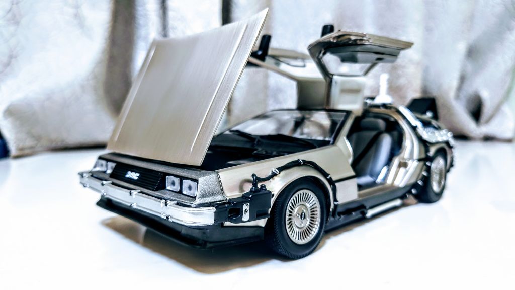 可动成品回到未来德罗宁dmc12车模