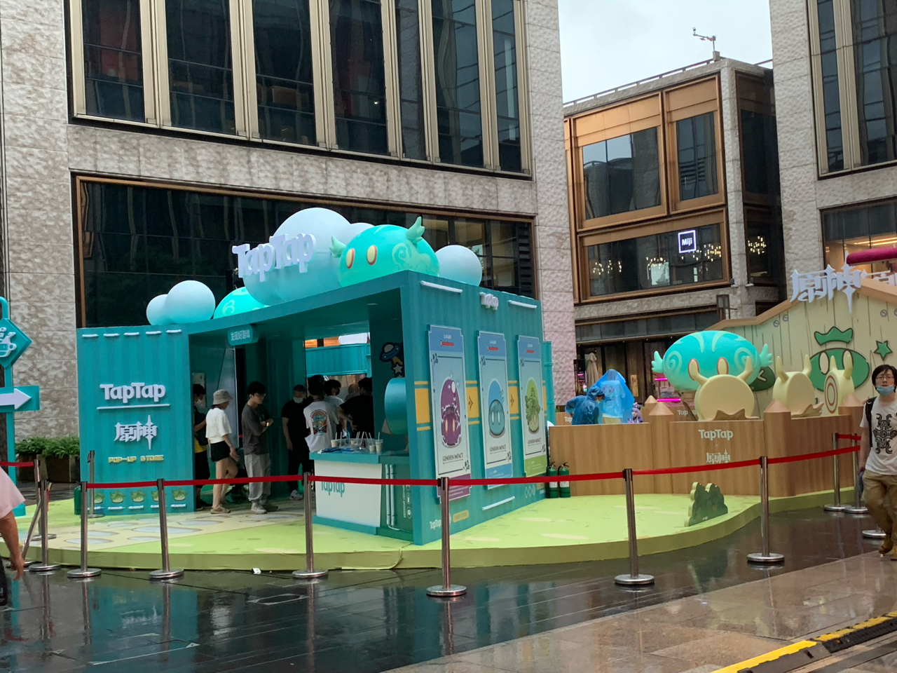 [闲聊杂谈]有人去线下的原神 taptap快闪店了嘛?怪可爱的