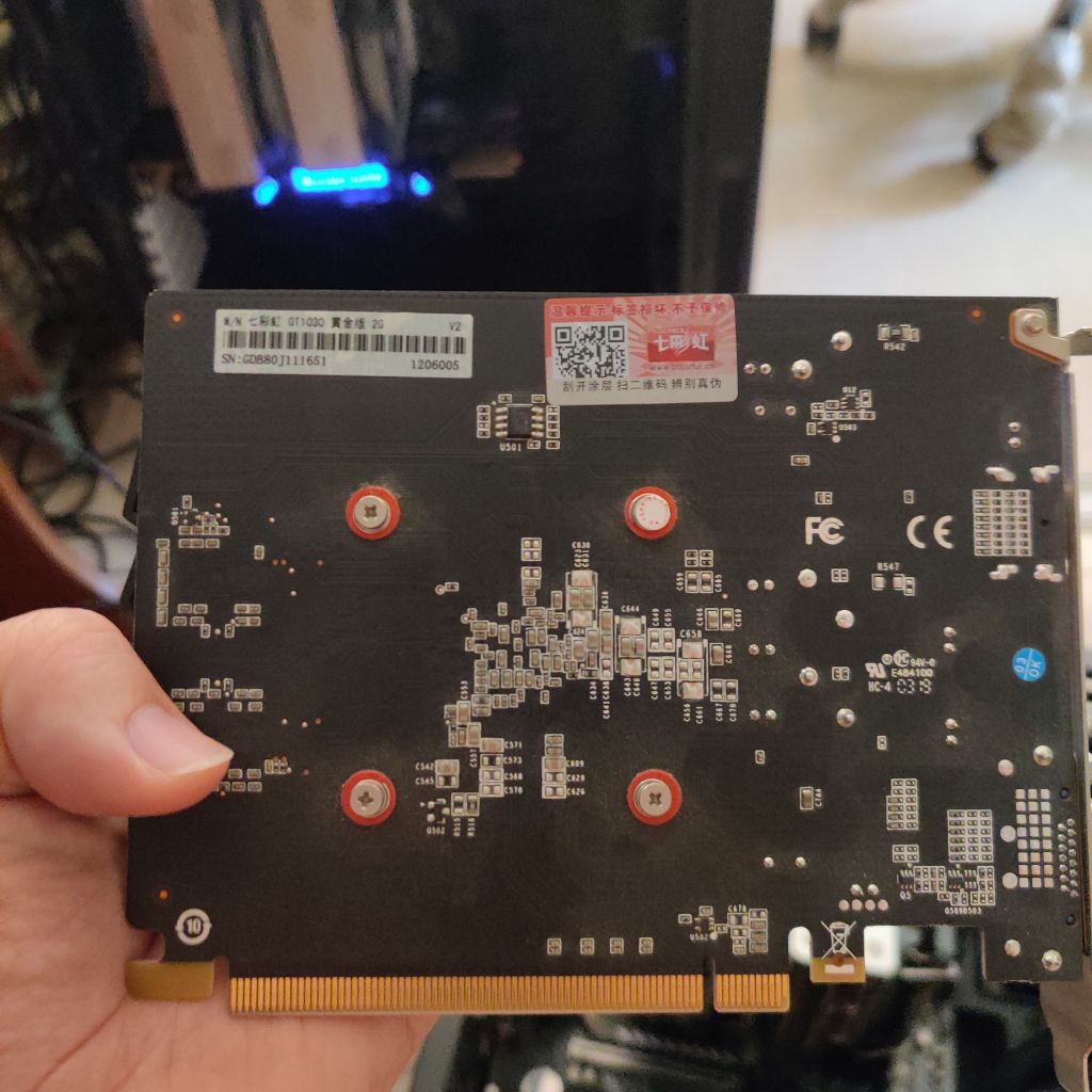 慢收一块 rx550 或 gt1030 免供电