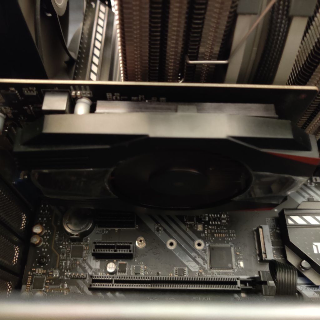 慢收一块 rx550 或 gt1030 免供电