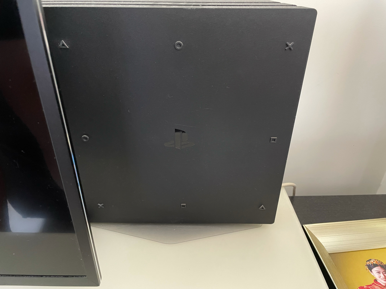 出国行首发ps4pro