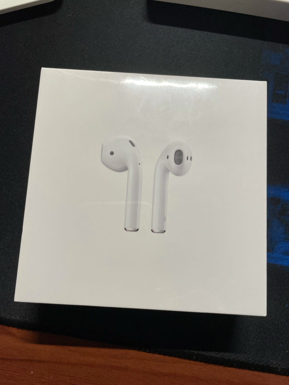 729出一个苹果耳机airpods2教育优惠插电版