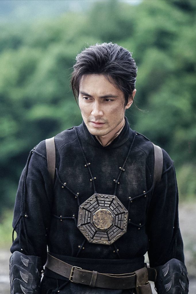 高伟光的鹧鸪哨算是近些年荧屏经典人物了吧