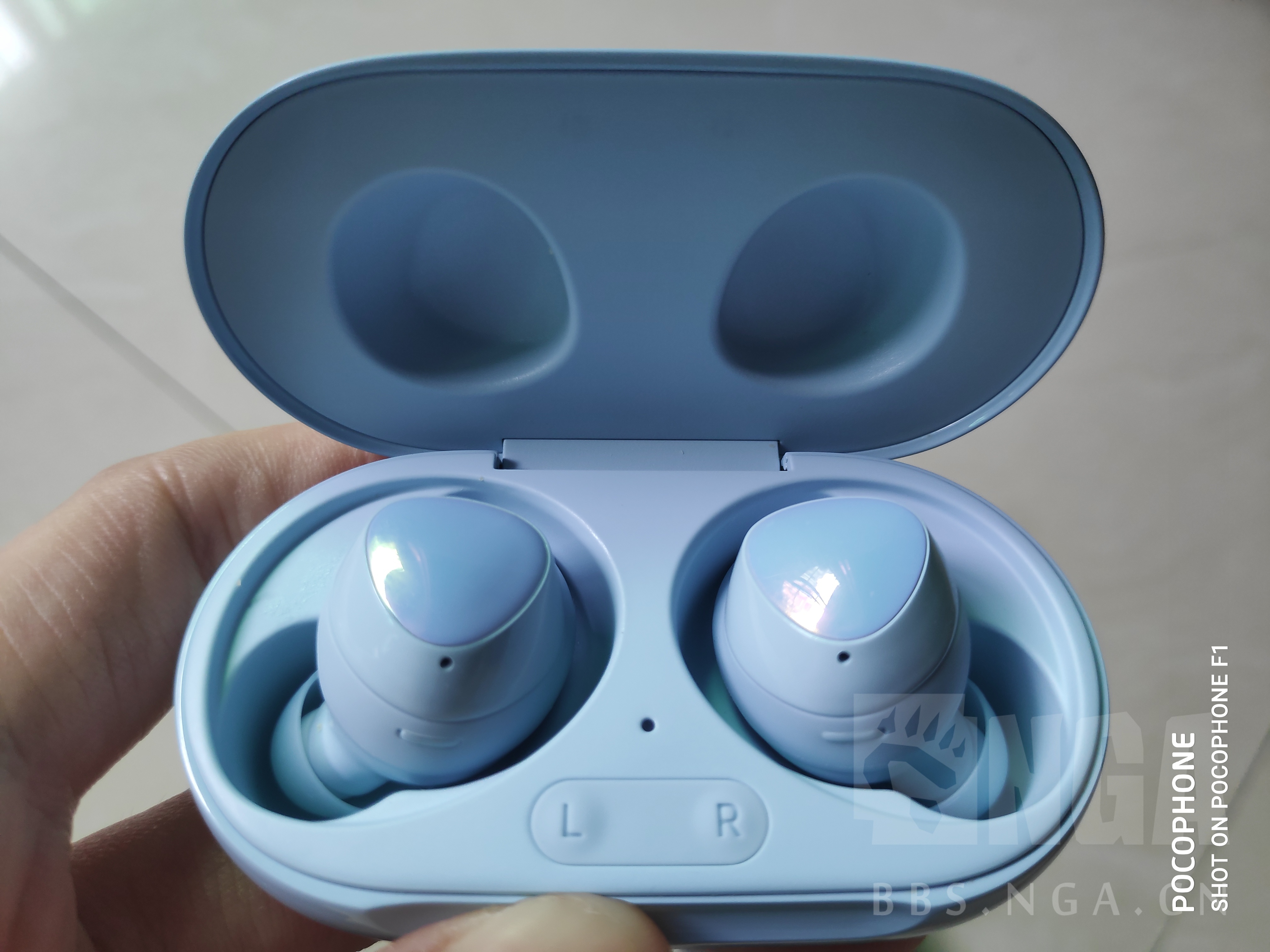 有在狗东买过三星buds 的大神么