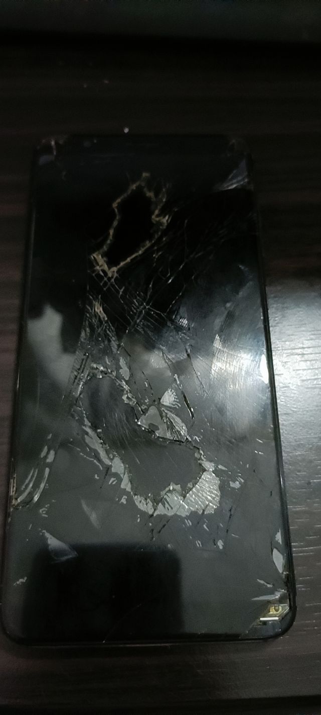 这破手机我是一天都不想用下去了