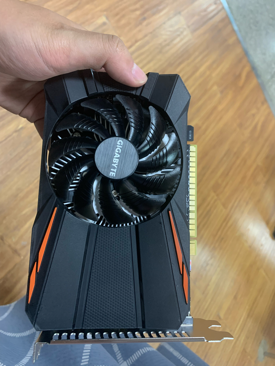 出一张1050ti4g