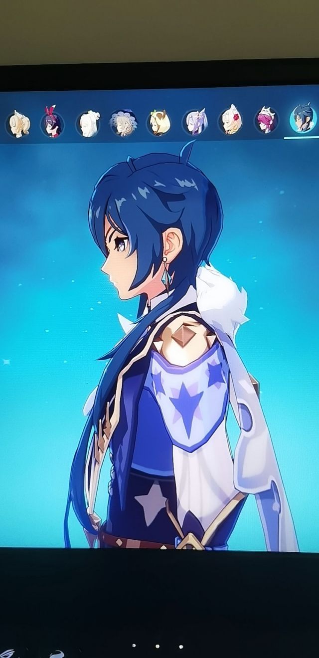 [闲聊杂谈]黑皮冰山美人成男