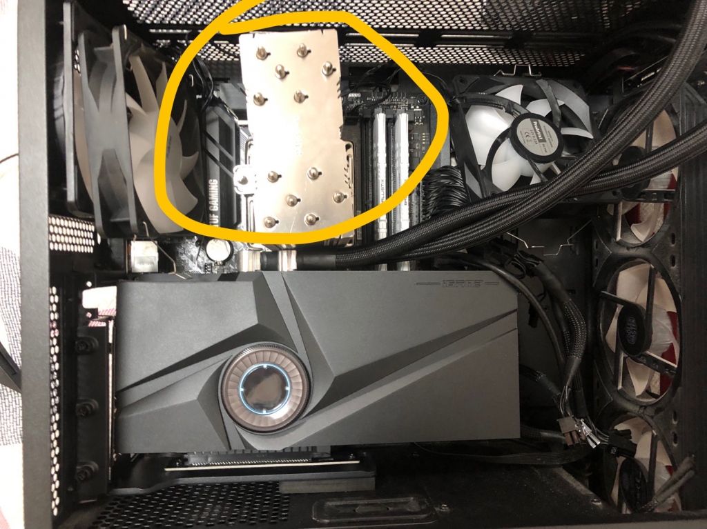 p500a竖装显卡和风冷干涉,有老哥装成功的吗