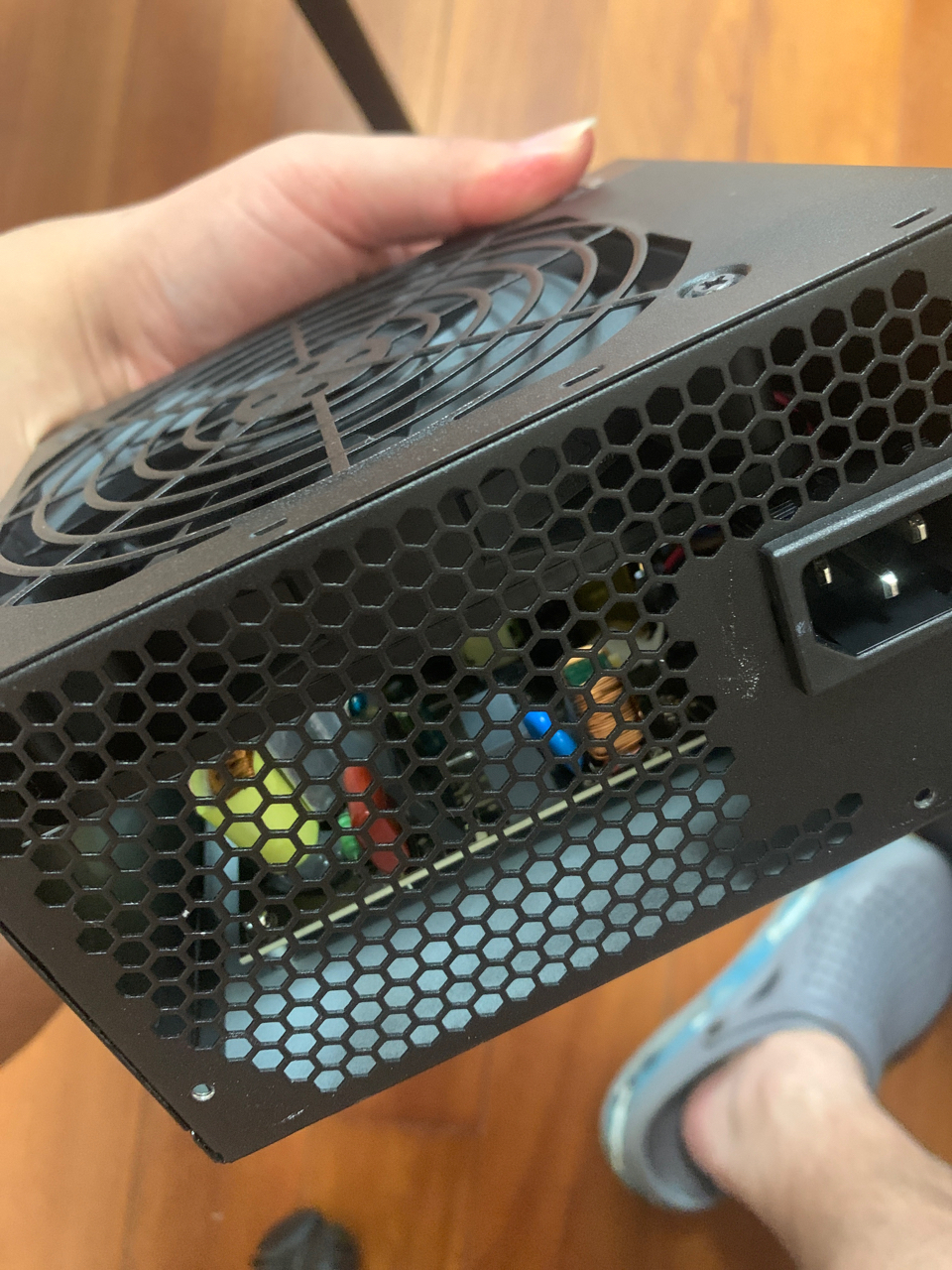 水一贴自制显卡支架