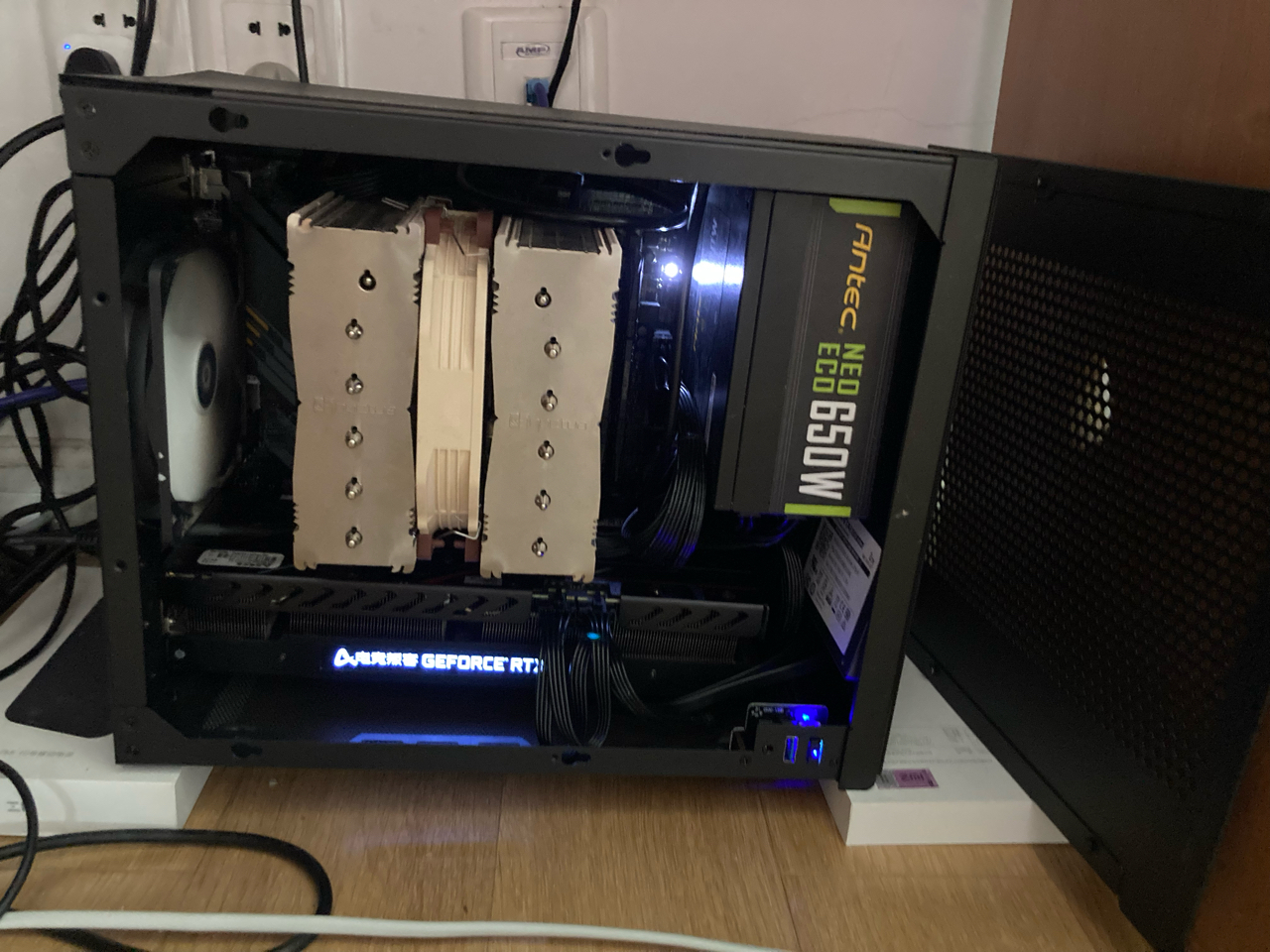 重炮手和迫击炮哪个适合matx机箱 附机箱配置大佬们看看哪里能改呀