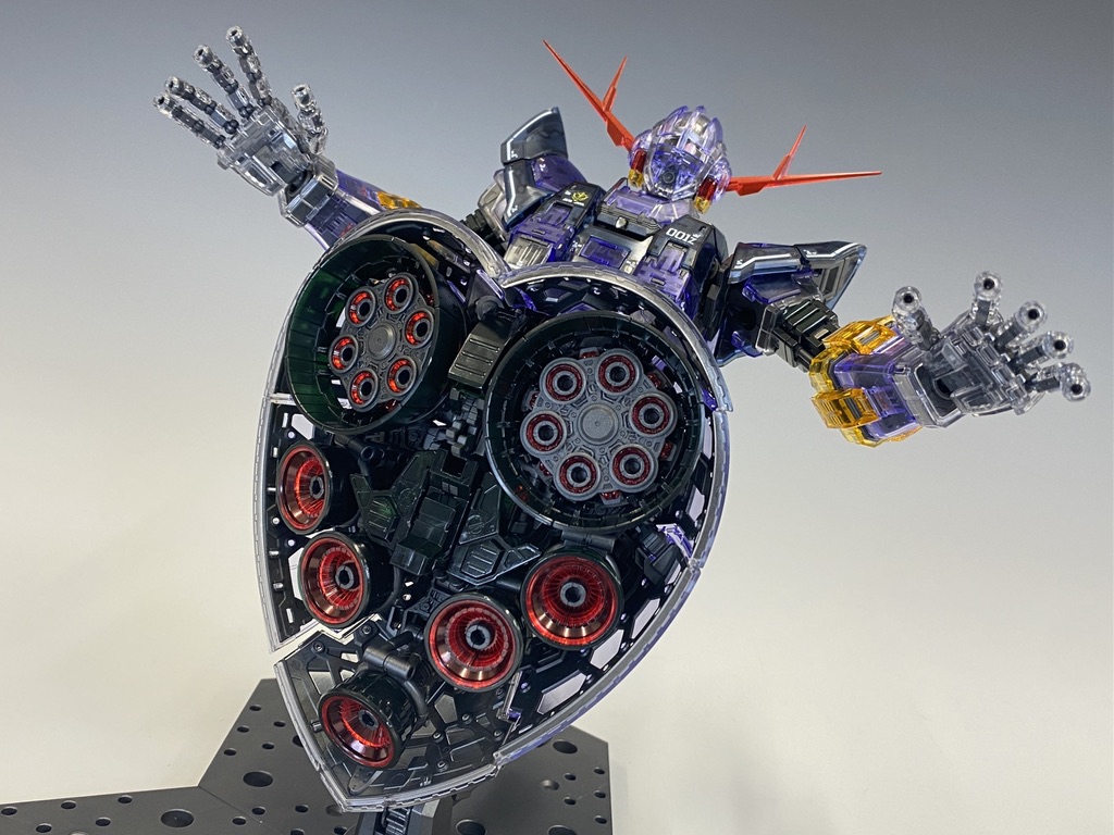 [新闻资讯] rg 1/144 高达基地限定 吉翁号 [彩色透明版] 官博介绍