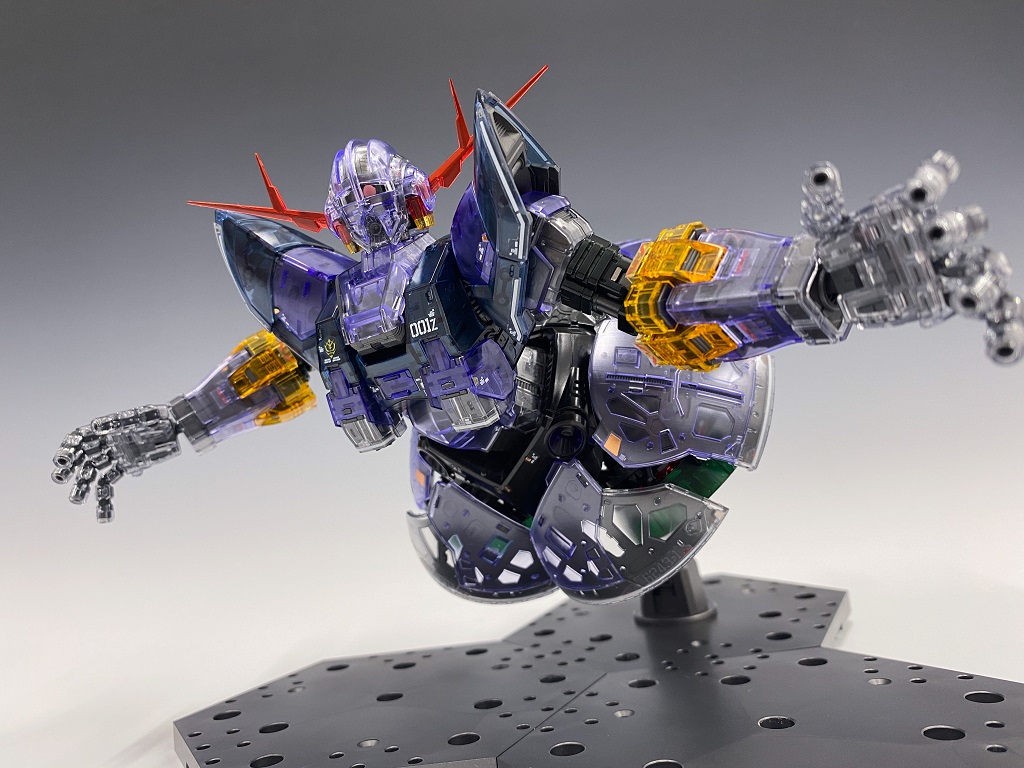 [新闻资讯] rg 1/144 高达基地限定 吉翁号 [彩色透明版] 官博介绍