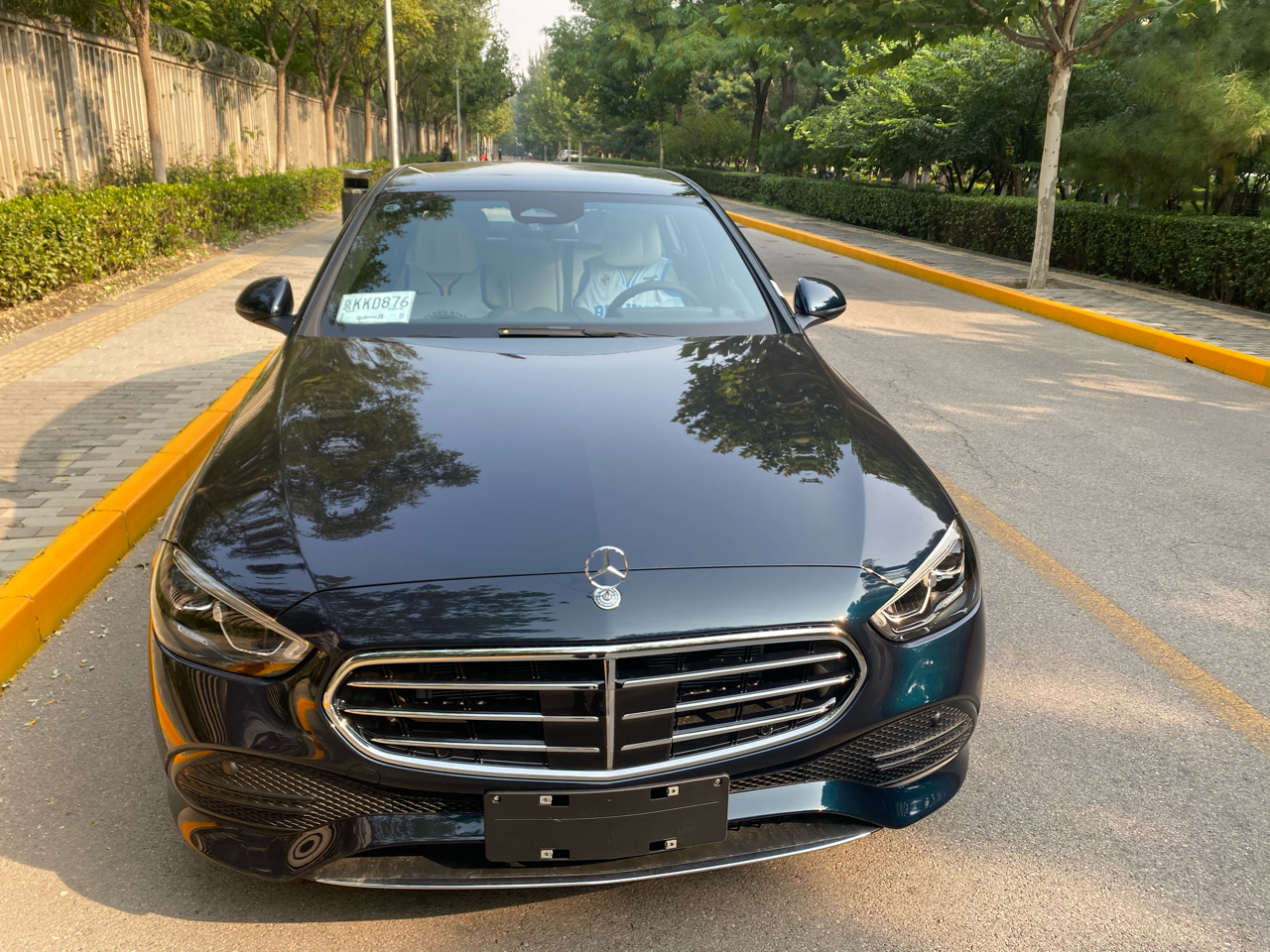 更新车版专栏提车作业42车版首提2022款奔驰c260l松石绿加玛奇朵米色