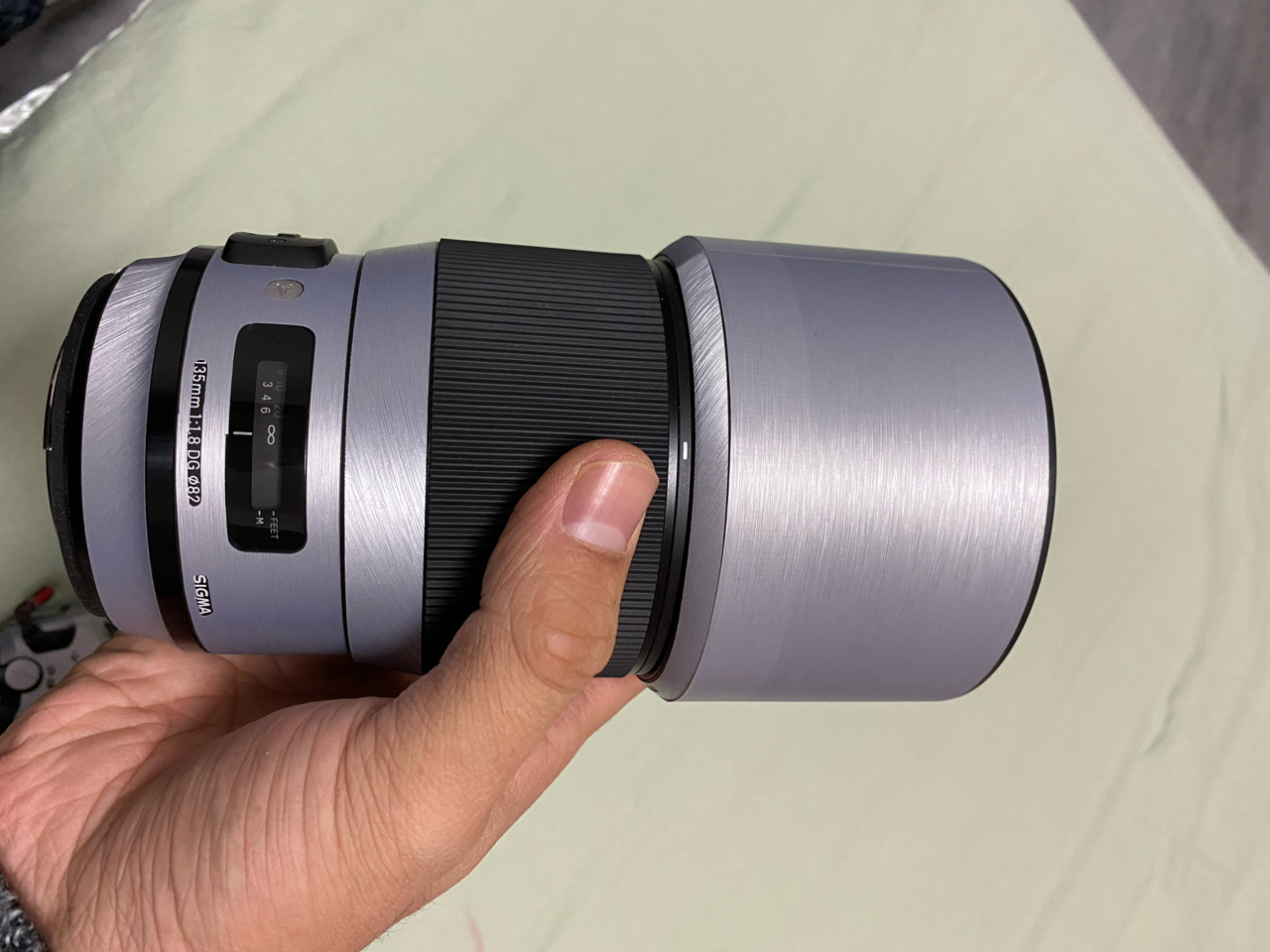 出个适马ef口 135mm f1.8 nga玩家社区