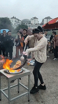 猛犸颠勺算什么,来见识下颠锅