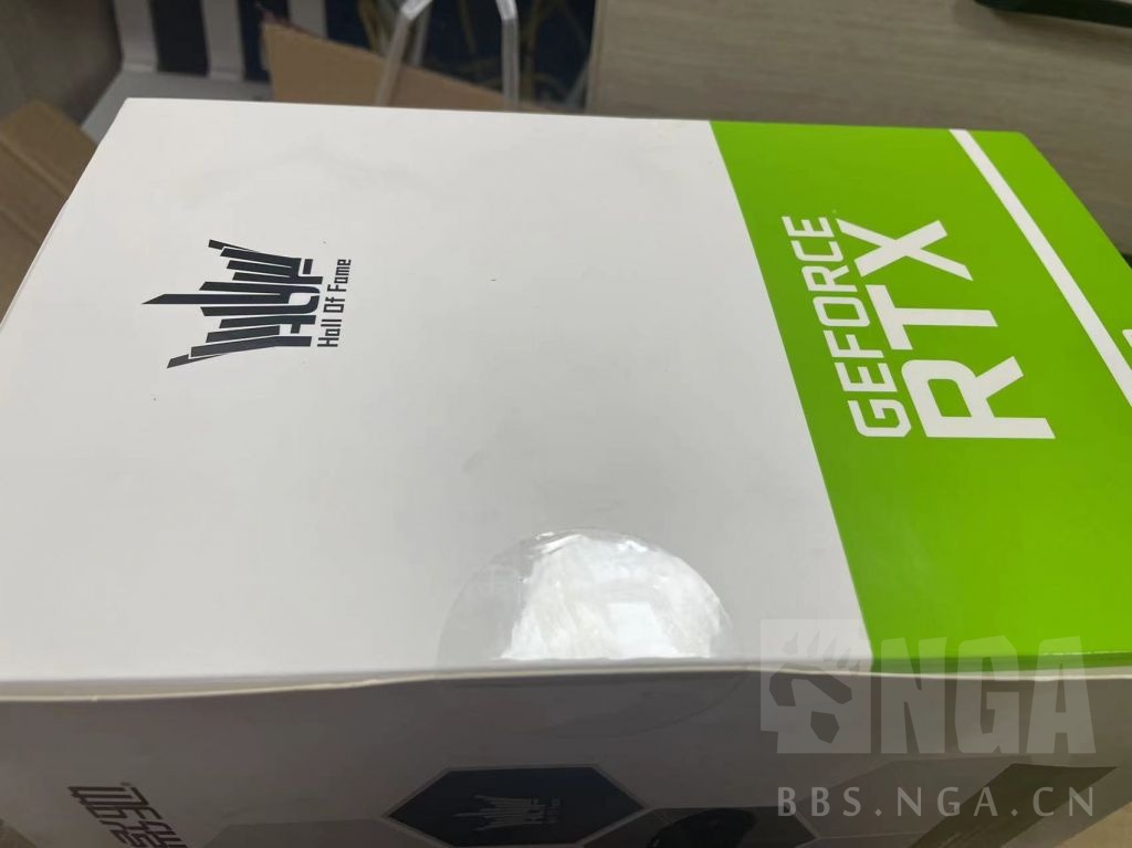 jd影驰3090名人堂到货包装是破的该咋弄他