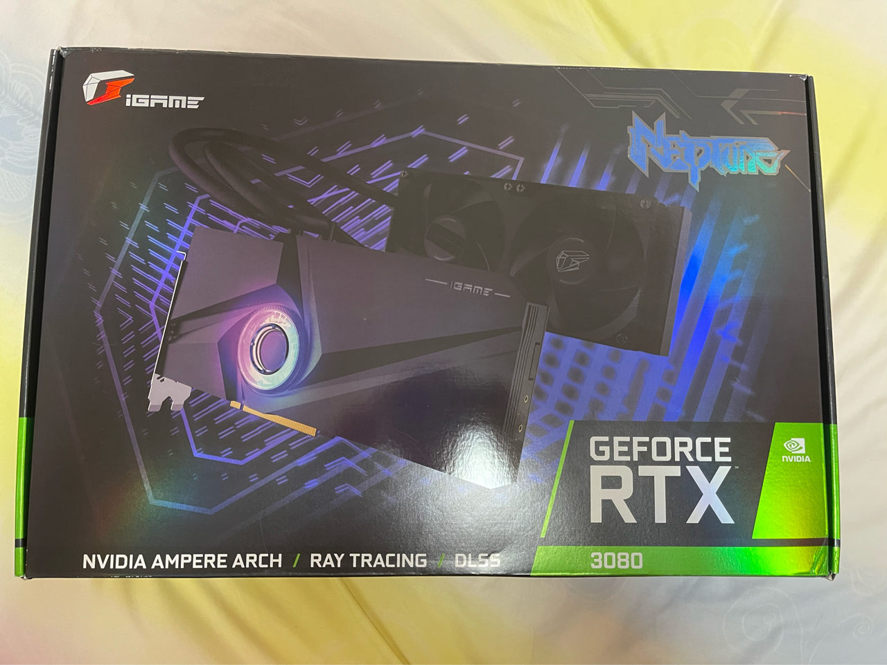 3080水神到了包装挺好开个箱