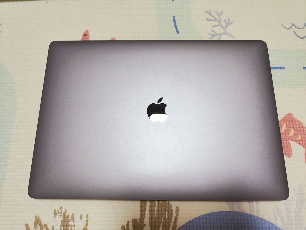 出macbookpro2019款16寸苹果笔记本电脑