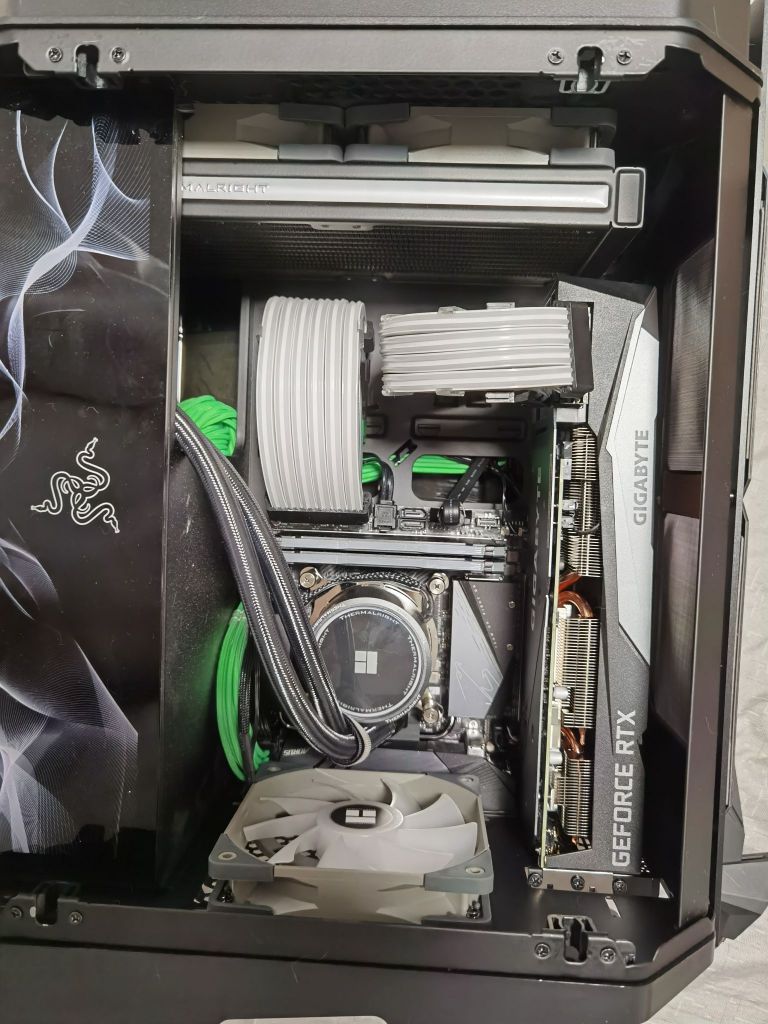 电脑整机10700k雷蛇cube光污染主机无显卡
