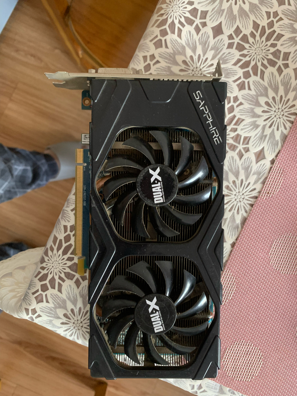 同事下山出一张蓝宝石hd78502g