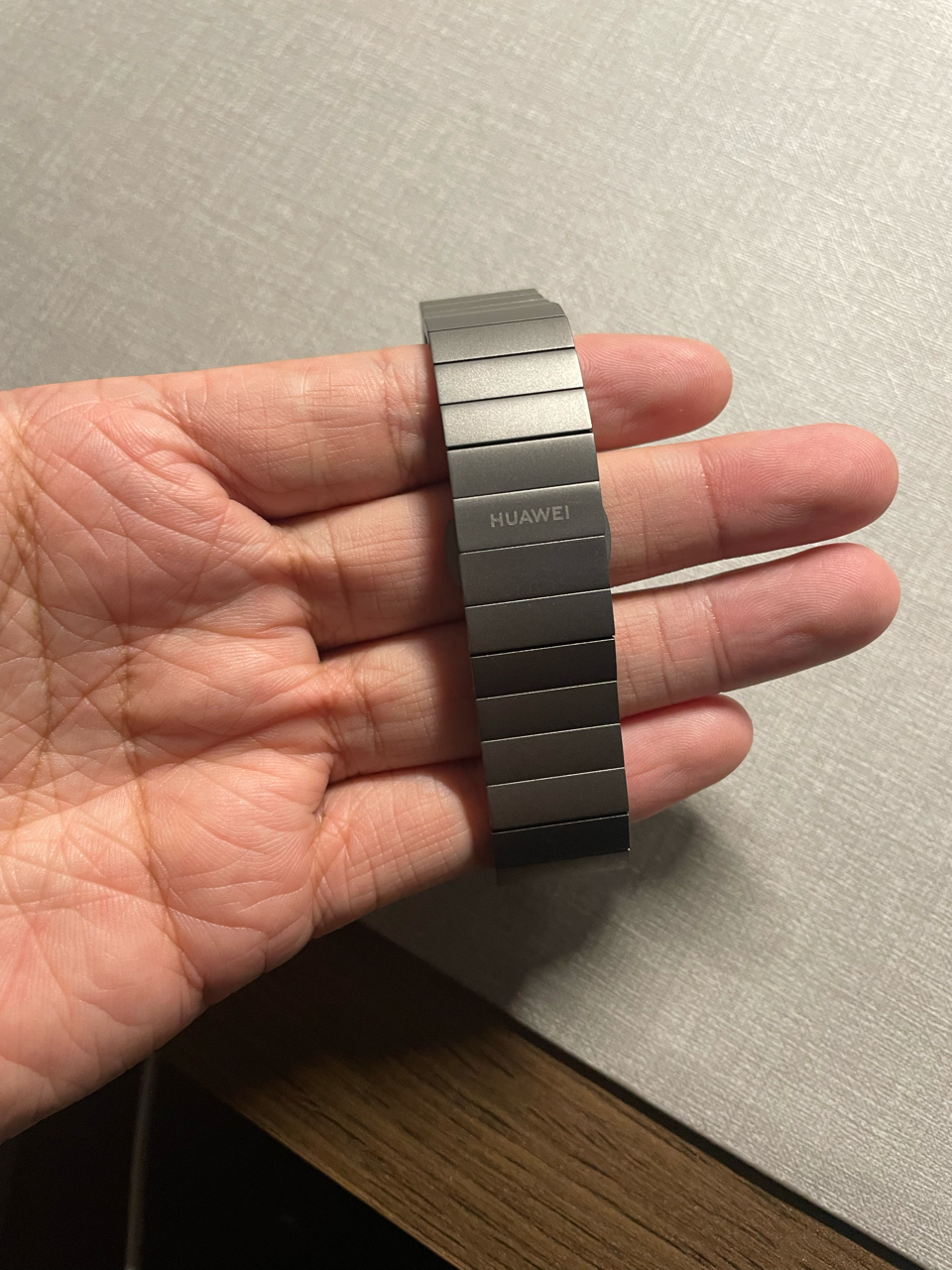 华为手环b6钛银灰尊享版这手环有人要么