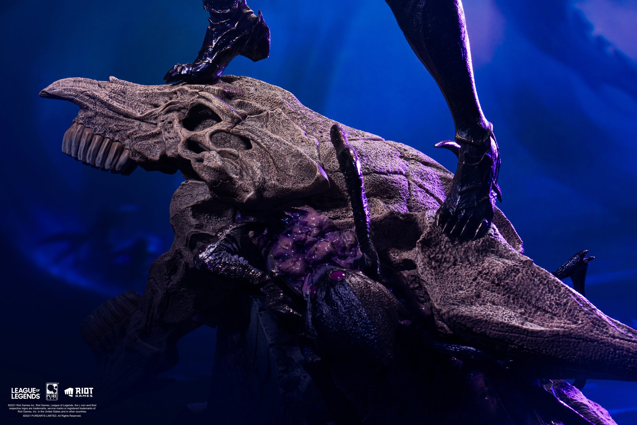 新闻资讯pureartsxriotgames英雄联盟虚空之女卡莎14雕像预售开启799