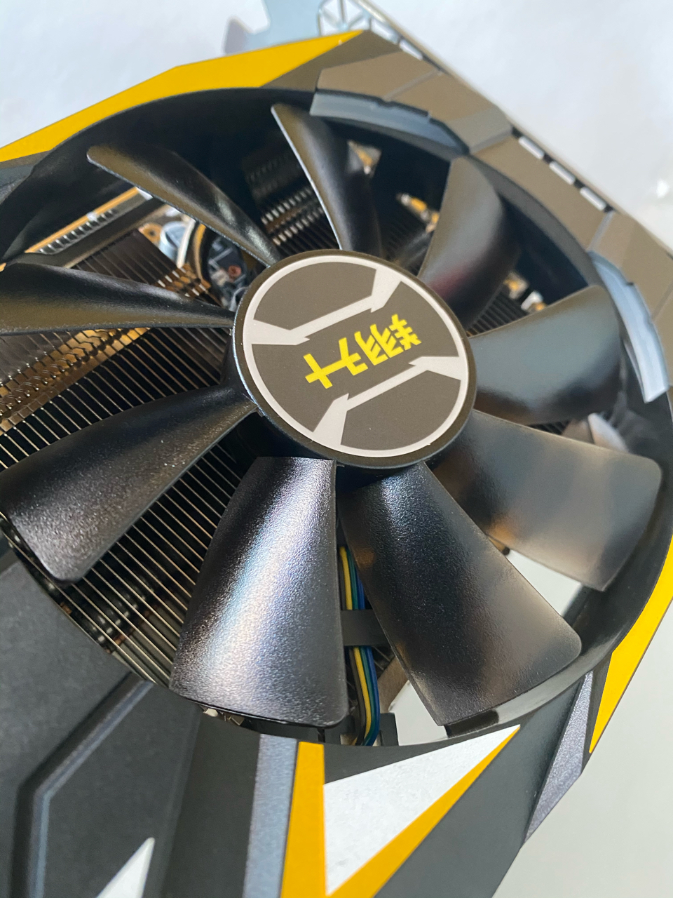 出翔升3060ti内详