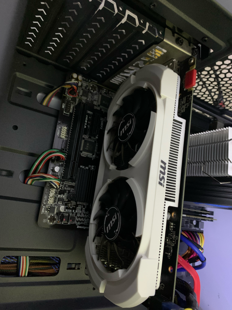 微星gtx950 2g小白图片