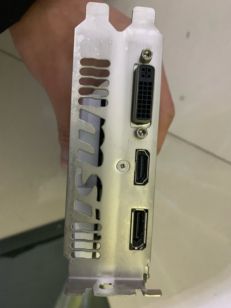 微星gtx950 2g小白图片