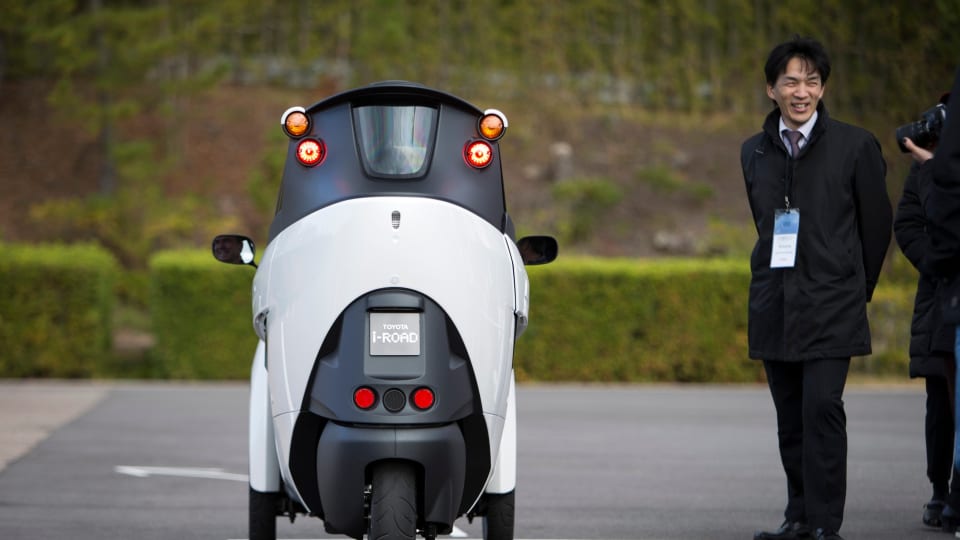 丰田i-road城市电动车