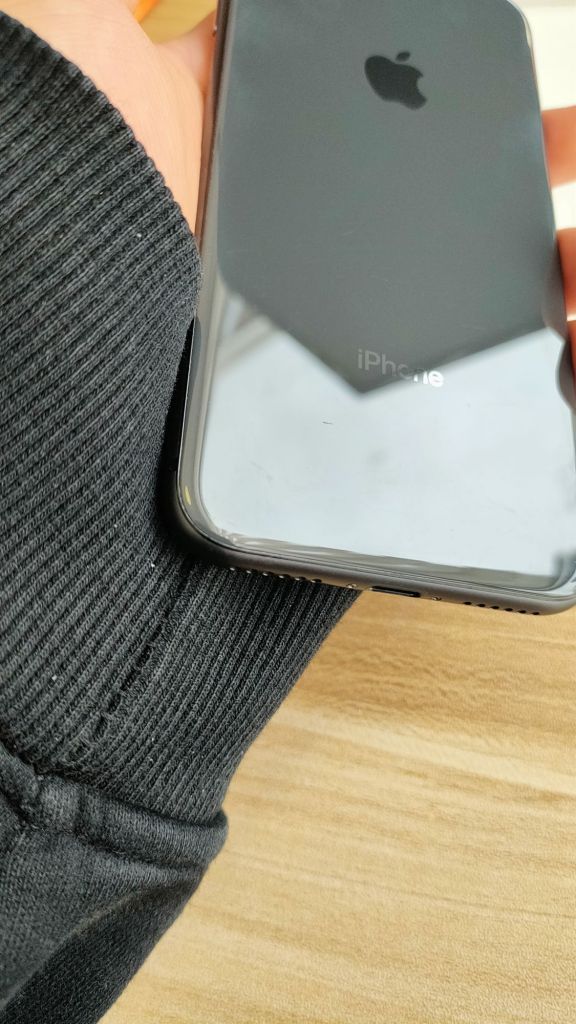 出个iphone8深空灰64g