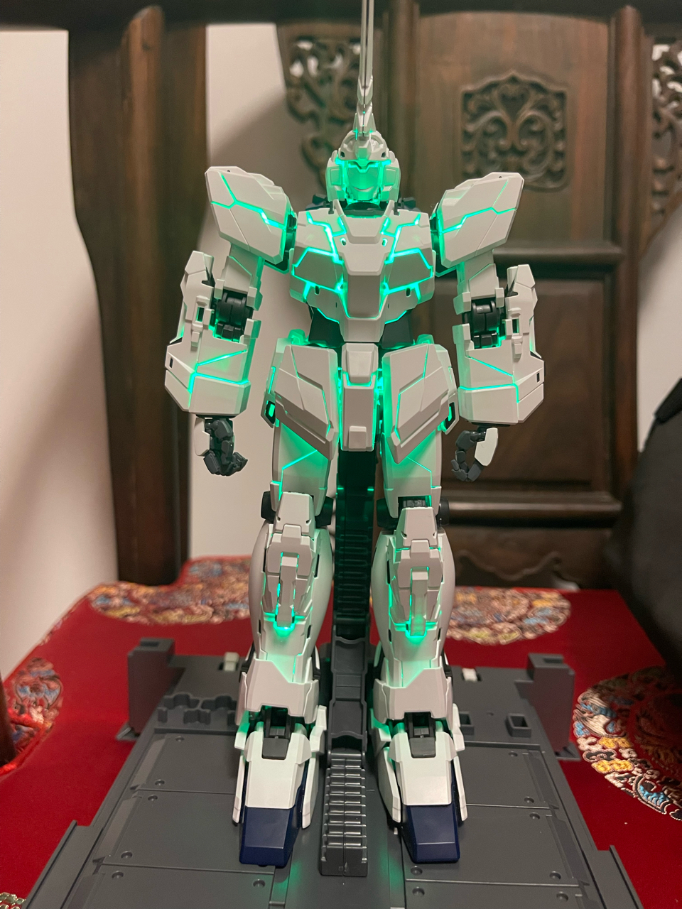 拼装初步完成了一个mgex独角兽