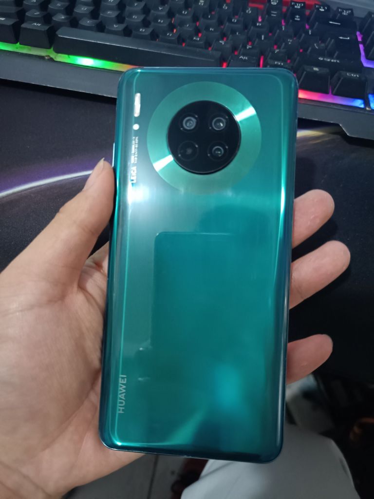 华为mate305g版8128g内存